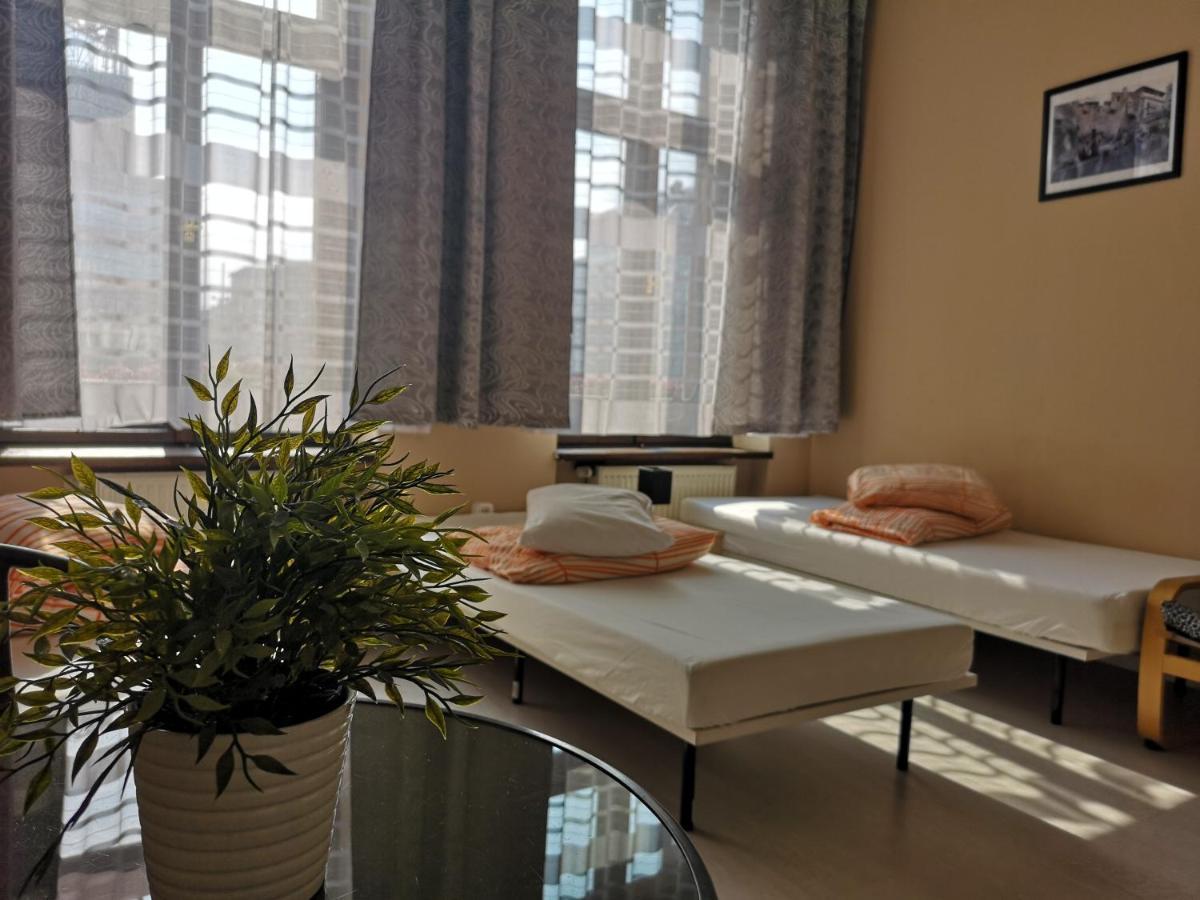 Hostel Kamienica Rynek 7 Katowice Luaran gambar